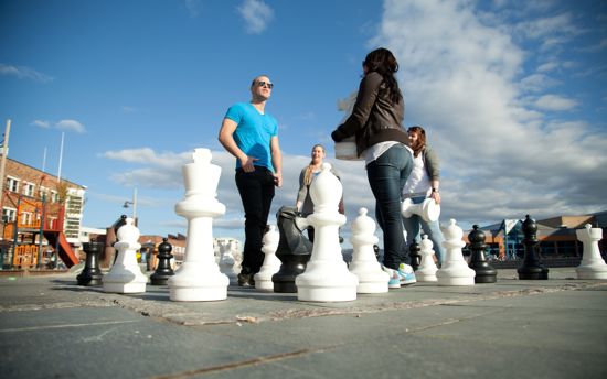 Students playing Chess - Campus Alta