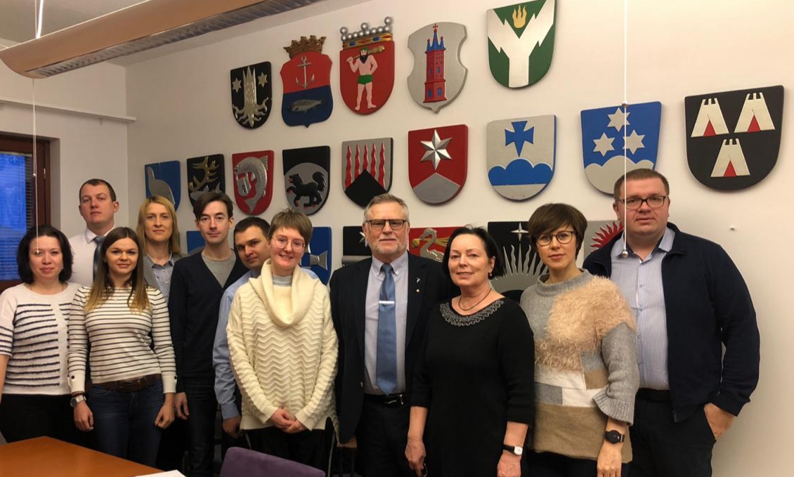 A student group from the Institute of Public Administration and Civil Service, of the Russian Presidential Academy of National Economy and Public Administration (RANEPA) visits Finnish Lapland.