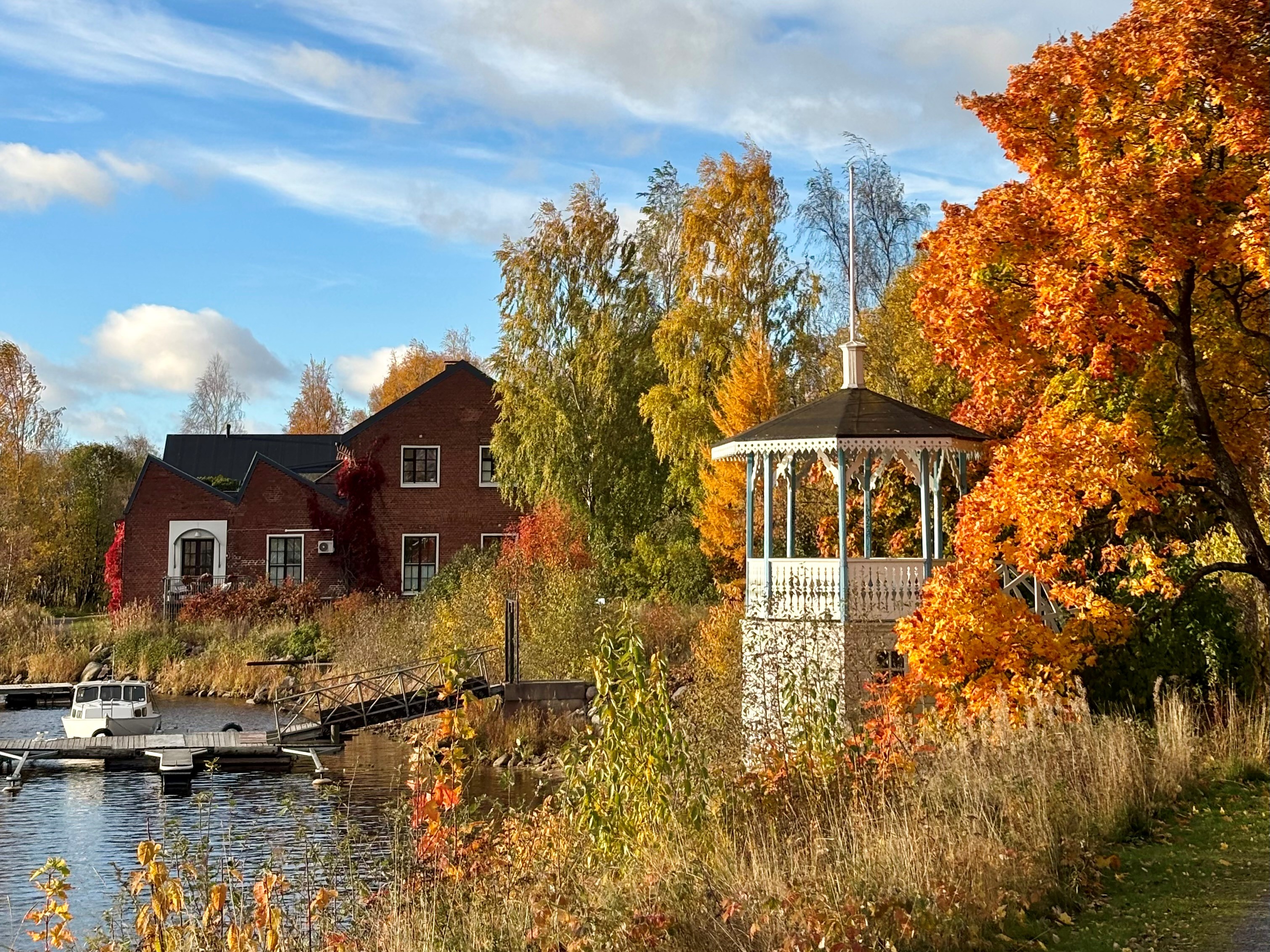 Photo by Aurora Alamani